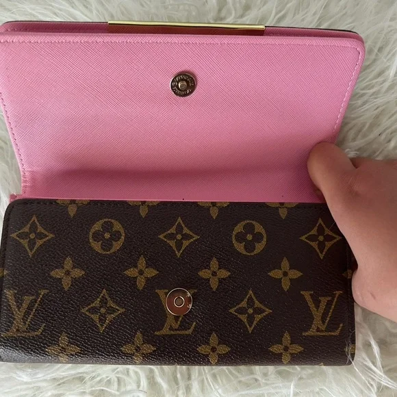 Louis Vuitton Brown Monogram Wallet with Pink Trim and Gold Hardware - Picture 4 of 6
